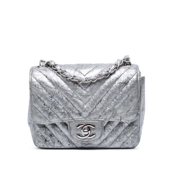 Pre Loved chanel Women Silver Crossbody Bags - Picture 1 of 8